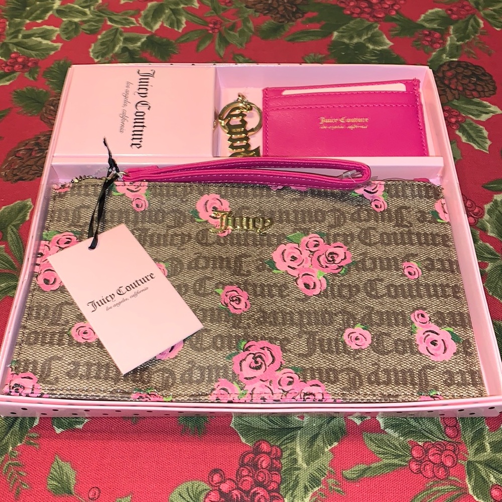 NWT Juicy Couture Wristlet, CC, Key Ring Gift Set, Pink Bloom Brown.